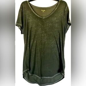 Mudd burn out army green short sleeve shirt. Women’s size XL
